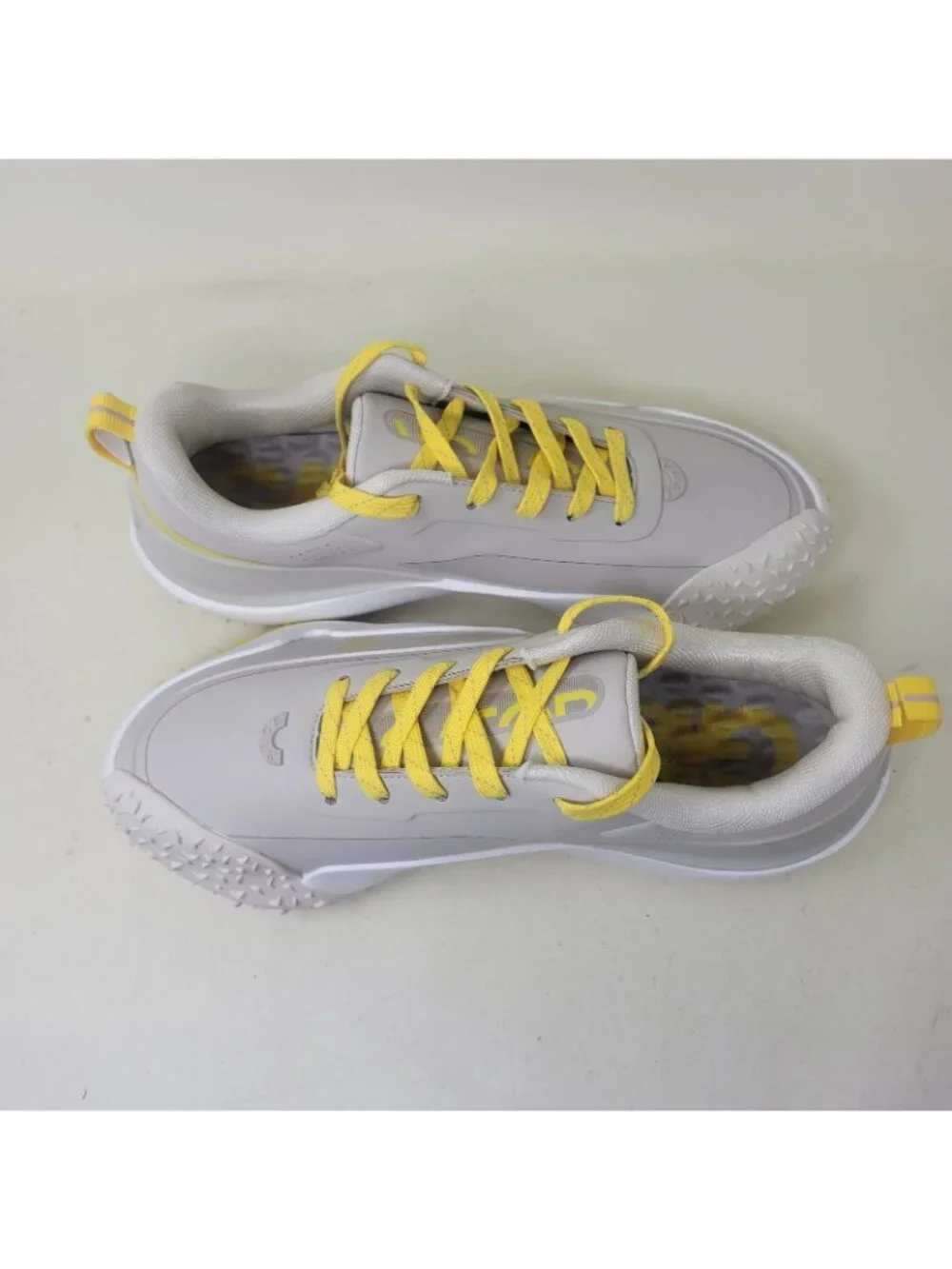 G/FORE G/18 Stone White Cyber Yellow Spikeless Golf Shoes Mens Size 11 GUF000001
